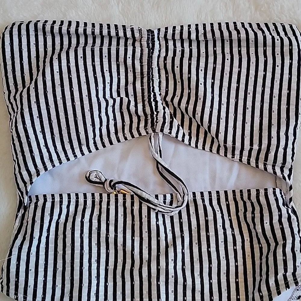 SHEIN Striped Cut-Out Bandeau One Piece Swimsuit NWOT - Picture 3 of 10